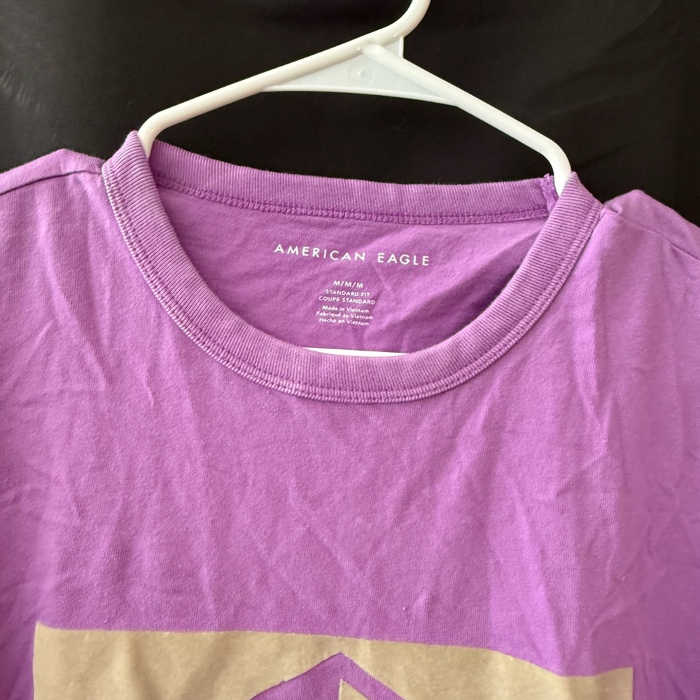 American Eagle Purple T-Shirt - Picture 2 of 2